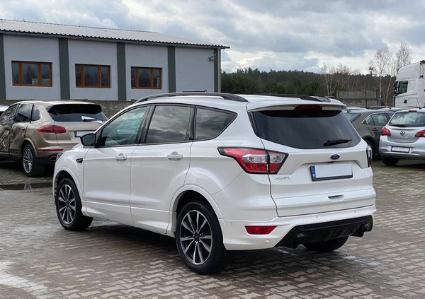 Ford Kuga cena 72200 przebieg: 58517, rok produkcji 2019 z Golczewo małe 352